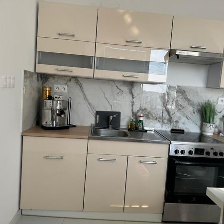Peti Apartman Centrum Galanta Extérieur photo