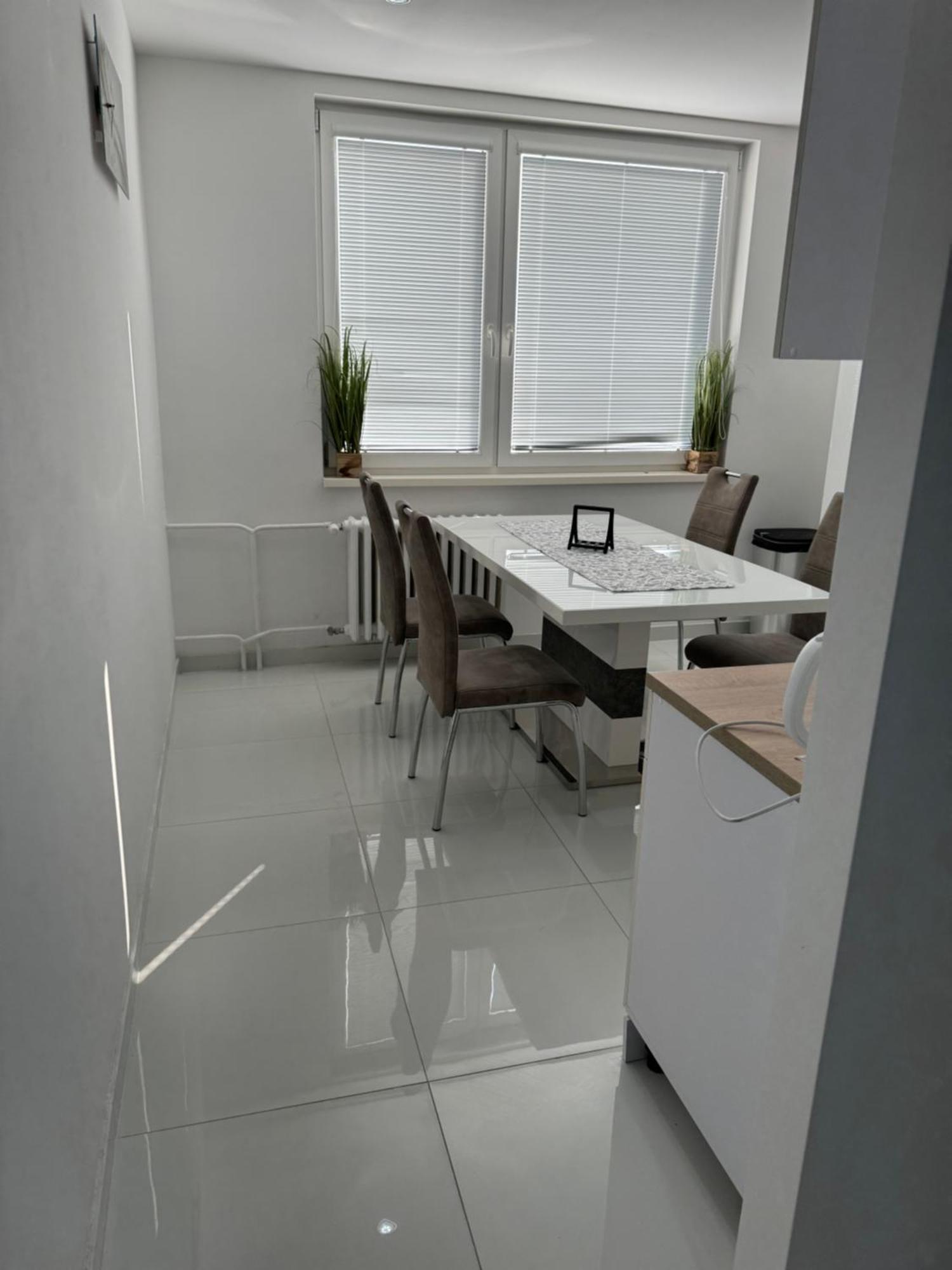 Peti Apartman Centrum Galanta Extérieur photo